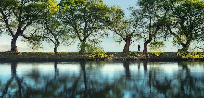 Romantic traveler фото превью