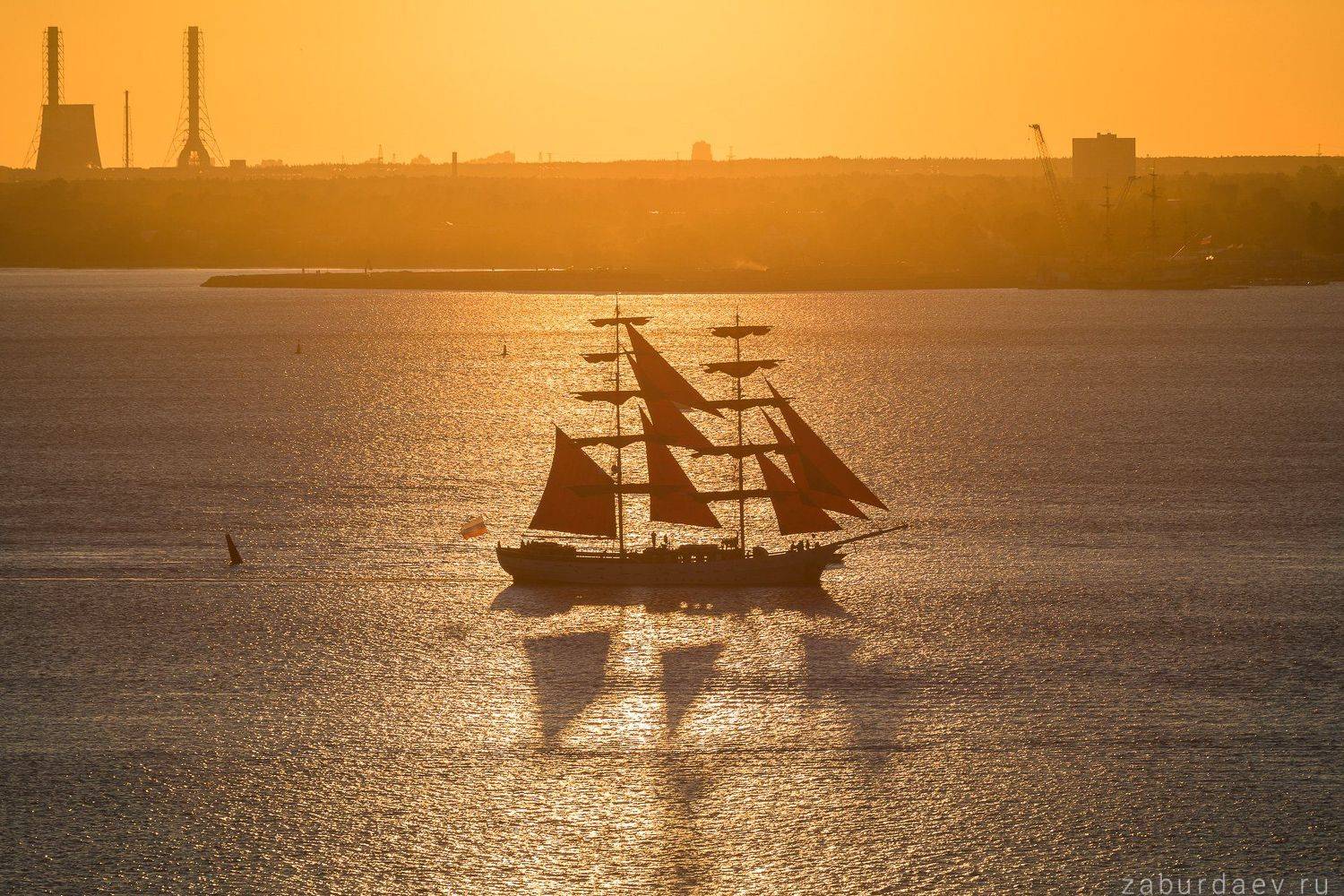 россия, петербург, финский залив, лето, закат, алые паруса, Станислав Забурдаев