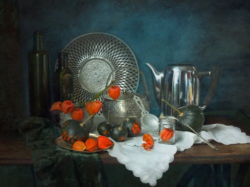 С тыковками и физалисом