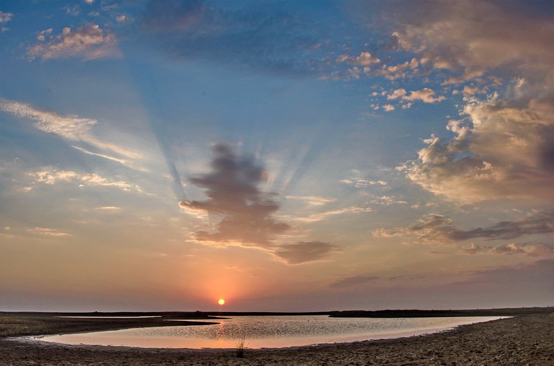 азов, лиман, небо, закат Про небесную марионетку фото превью