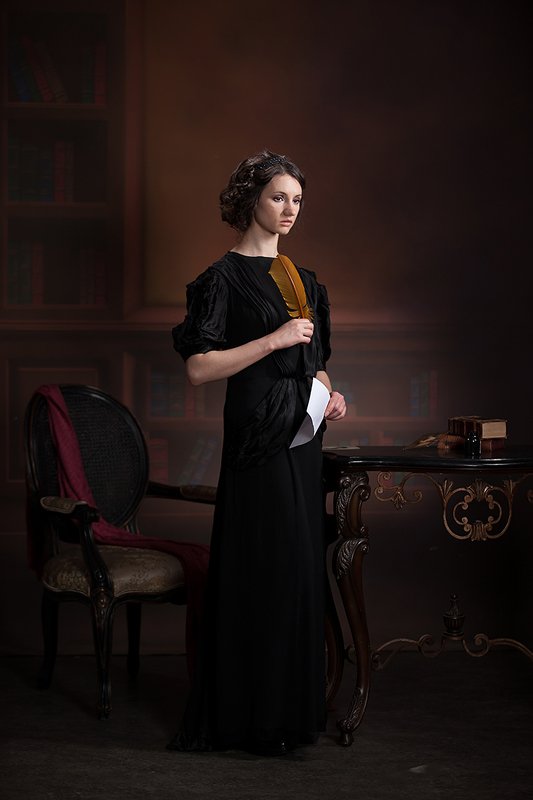 портрет, постановочная фотография, романтизм, женский портрет, фотостудия, свет, живописная, высокое искусство, без фотошопаретро, Письмо... фото превью