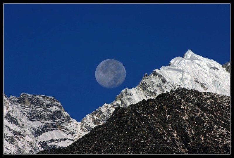 Moon фото превью