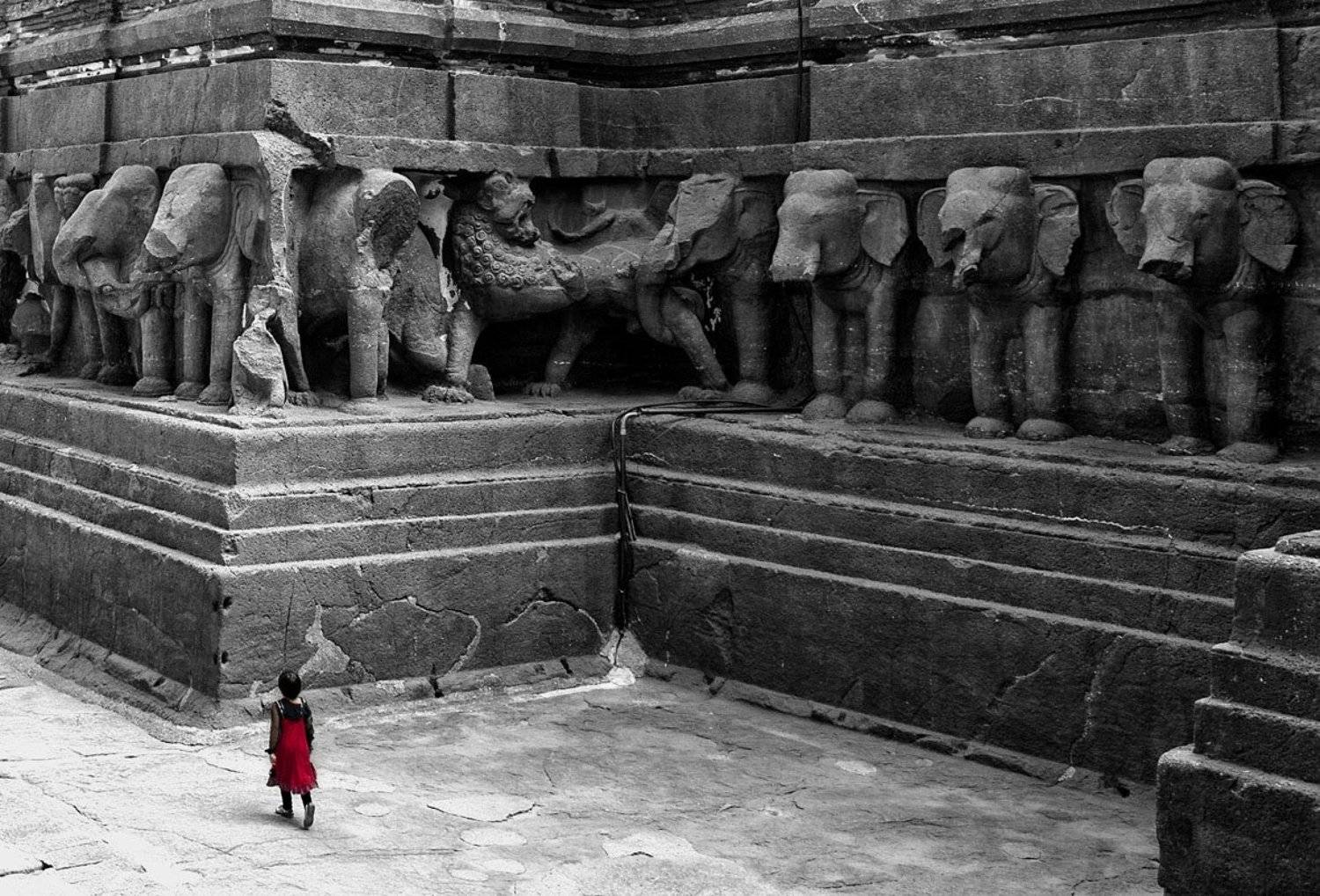 индия, эллора, девочка, красное, контрасты, Татьяна Гориловская