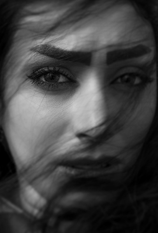 Her eyes фото превью