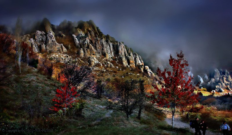 алушта, водопад, горы, демерджи, джур-джур, крым, симеиз, скалы, чатырдаг, панагия, зеленогорье, каменные-монстры-крыма Свето-эффекты на дымчатой Демерджи фото превью