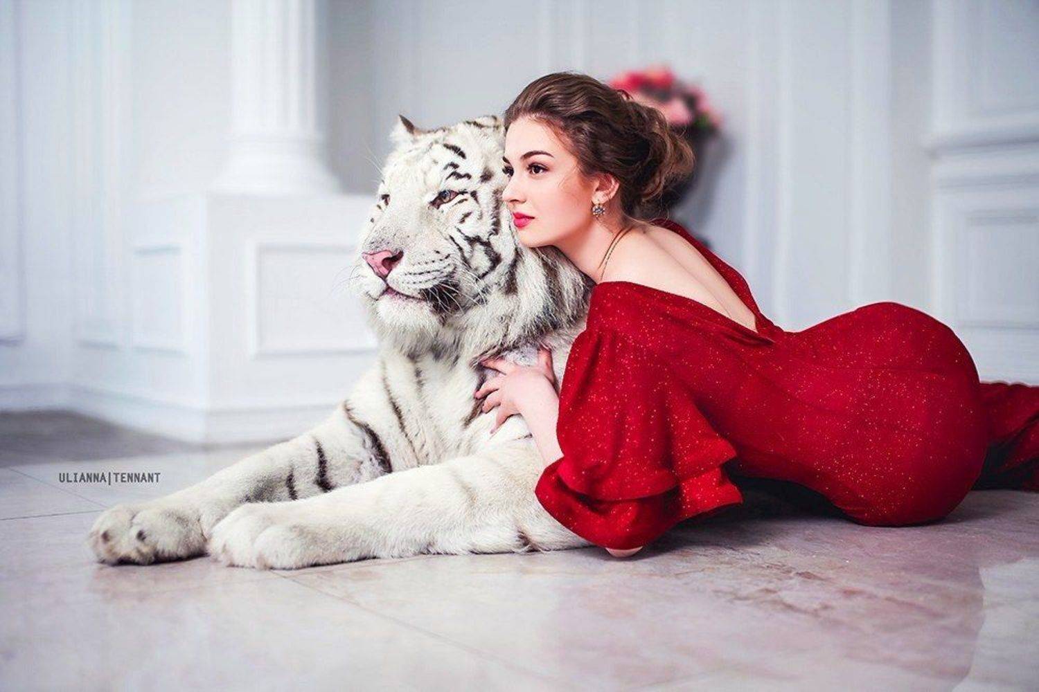 , Теннант Юлианна