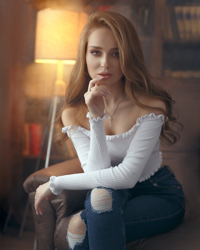 гламур, портрет, модель, арт, art, model, popular, girl, beauty, face, heair, portrait, art, studio, студия, девушка, красивая, волосы, дым, свет, light, smoke Полина фото превью