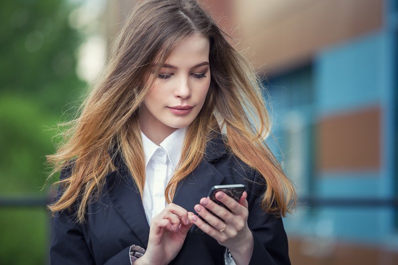 Бизнес с очаровательным лицом. фото превью