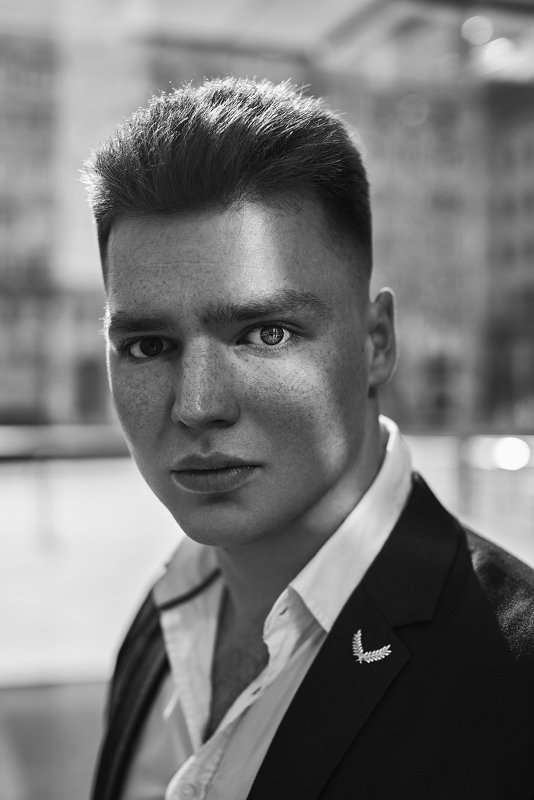 портрет, эмоции, взгляд, тени, грубо, глаза Владимир фото превью