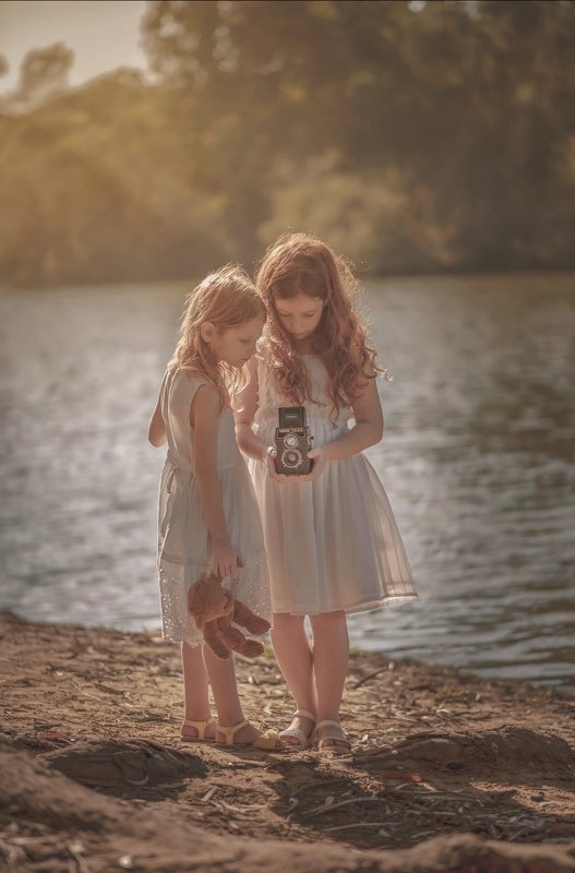 Sisters фото превью