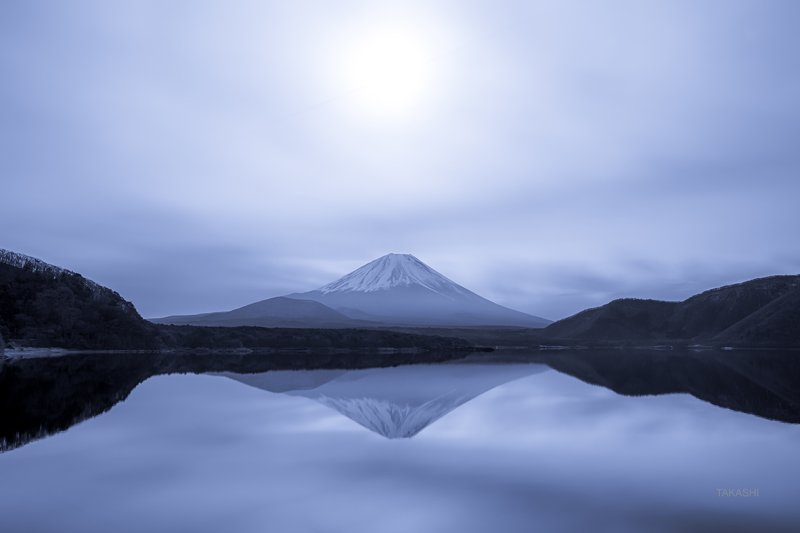 Fuji,Japan,mountain,reflection,cloud,sun,haze,amazing,wonderful, Hazy sun фото превью