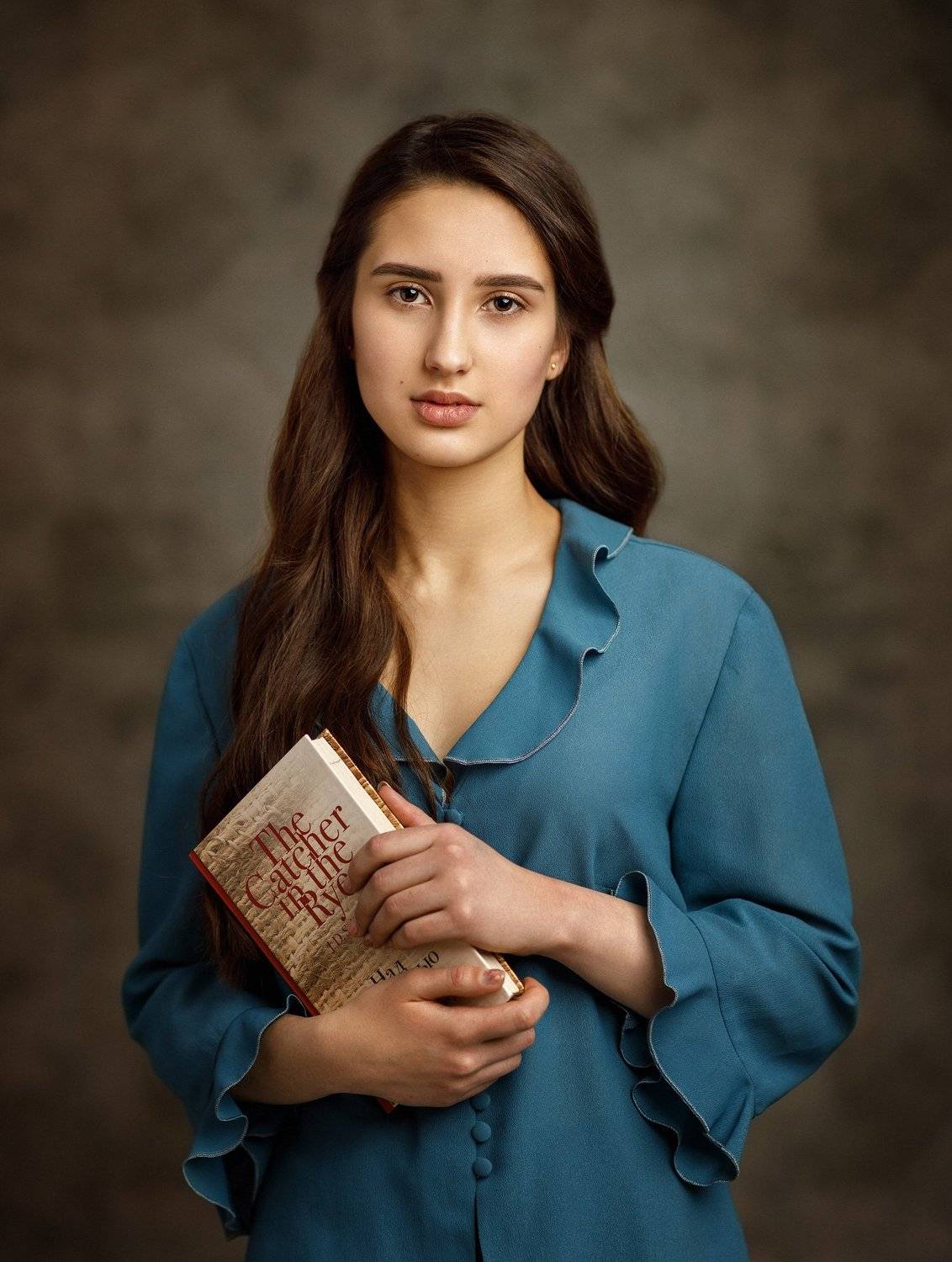 девушка взгляд портрет студия, Ксения Сергеева