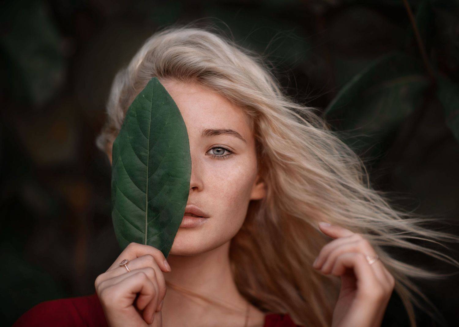 женский портрет, Olga Wing