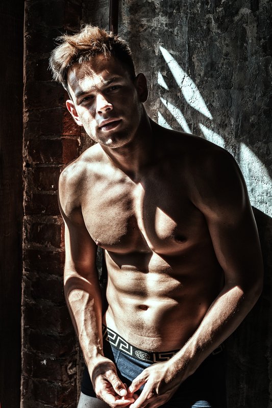 портрет Антон фото превью