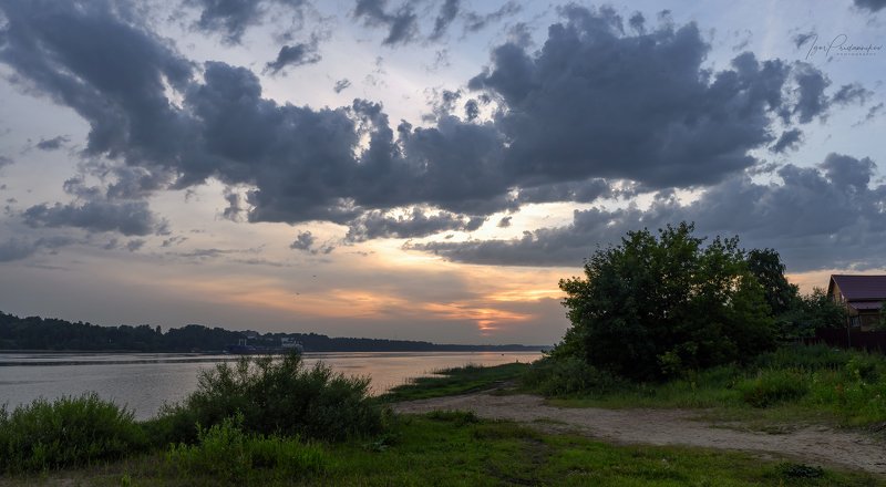 Спускался вечер над водою... фото превью
