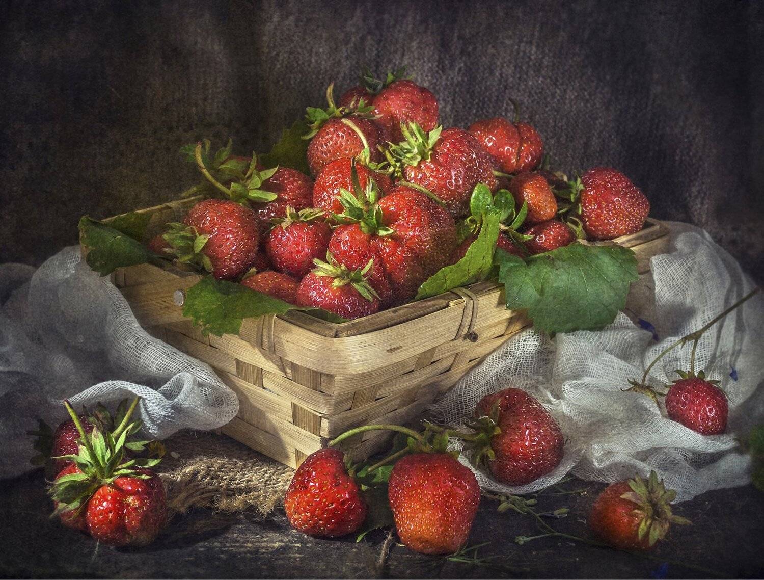 ягода,домашняя,клубника,красный,деревня,спелая,вкусная,лукошко, Владимир Володин