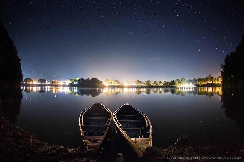 lake, city, boat, night, ночь, звезды, горы, stars, boats, озеро, town, город, лодки, непал, гималаи, фева, пхева, nepal, pokhara, phewa, покхара Тихая ночь фото превью