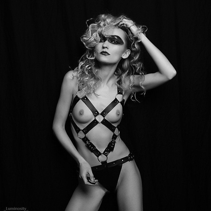 SELF фото превью