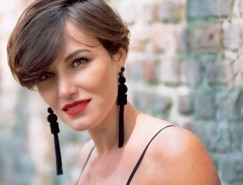 Amelia фото превью