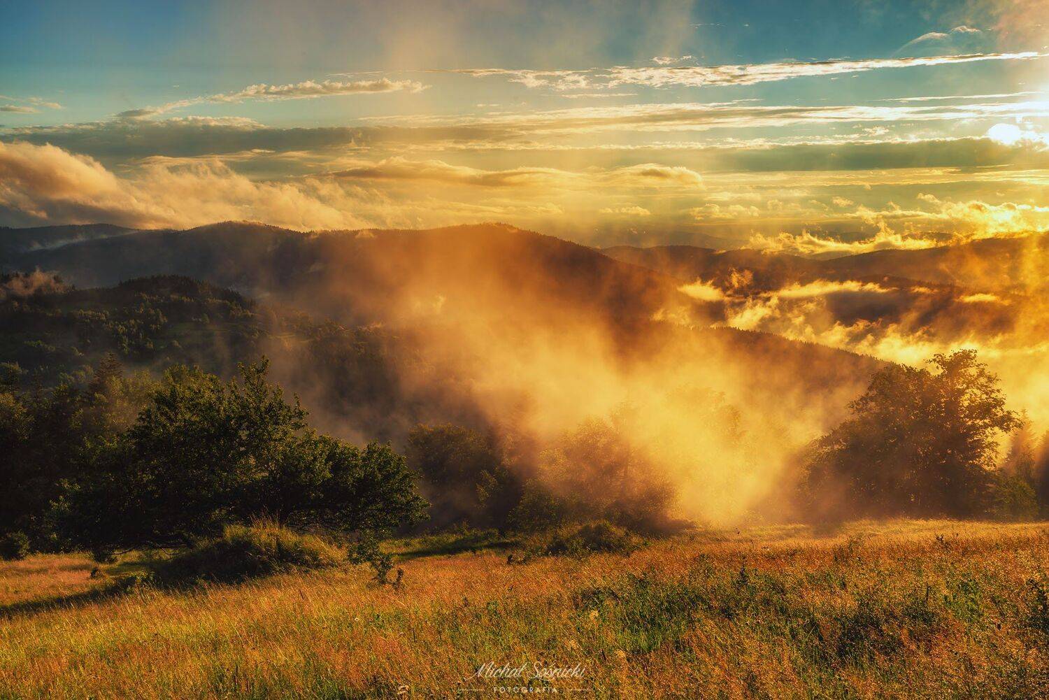 #zawoja #beskids #morning #sky #sunrise #amazing #nature #poland, Michał Sośnicki