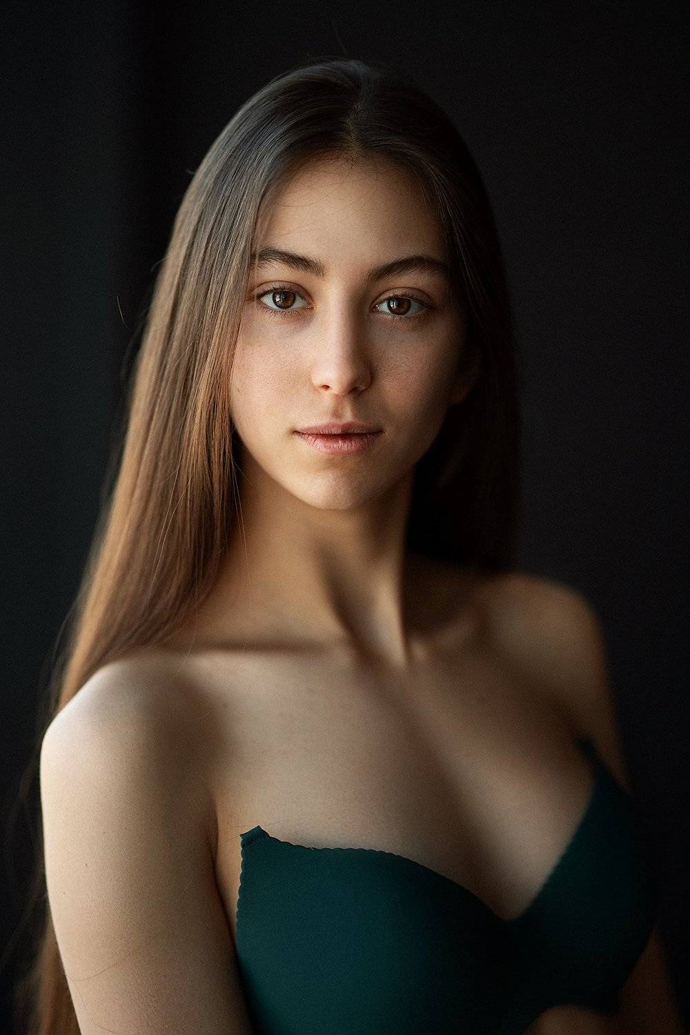 , Максим Густарев