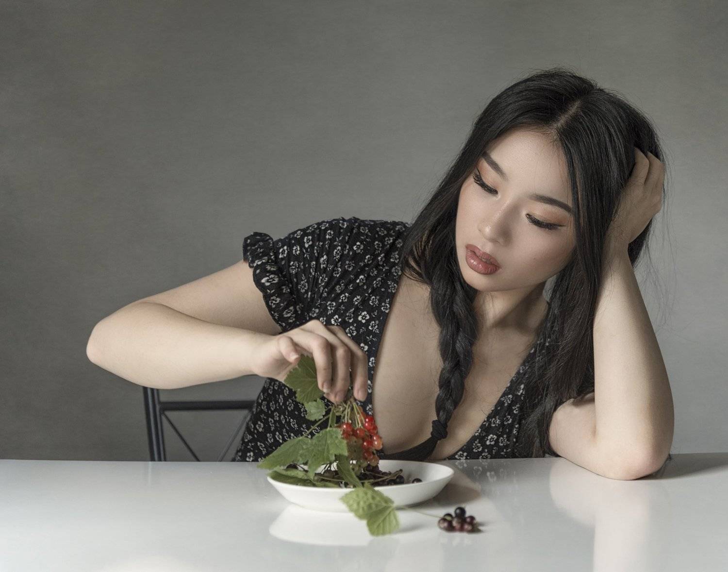 fine art , постановочная фотография ,жанровый портрет, губы , portrait, Natalia Kholodova