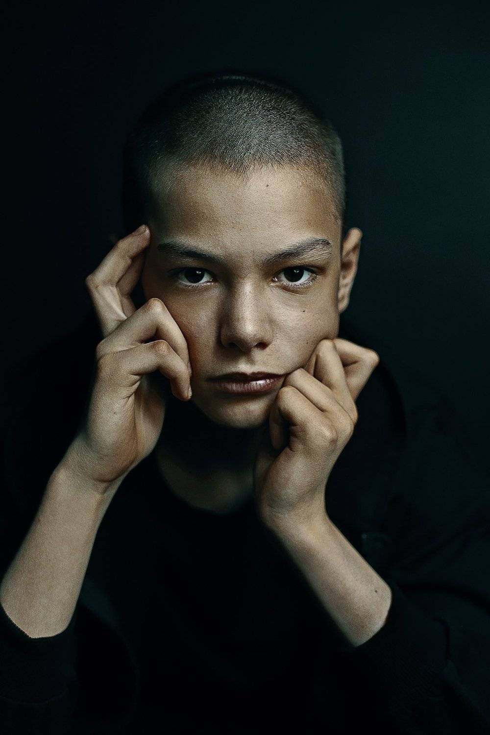 , Антон Леонов