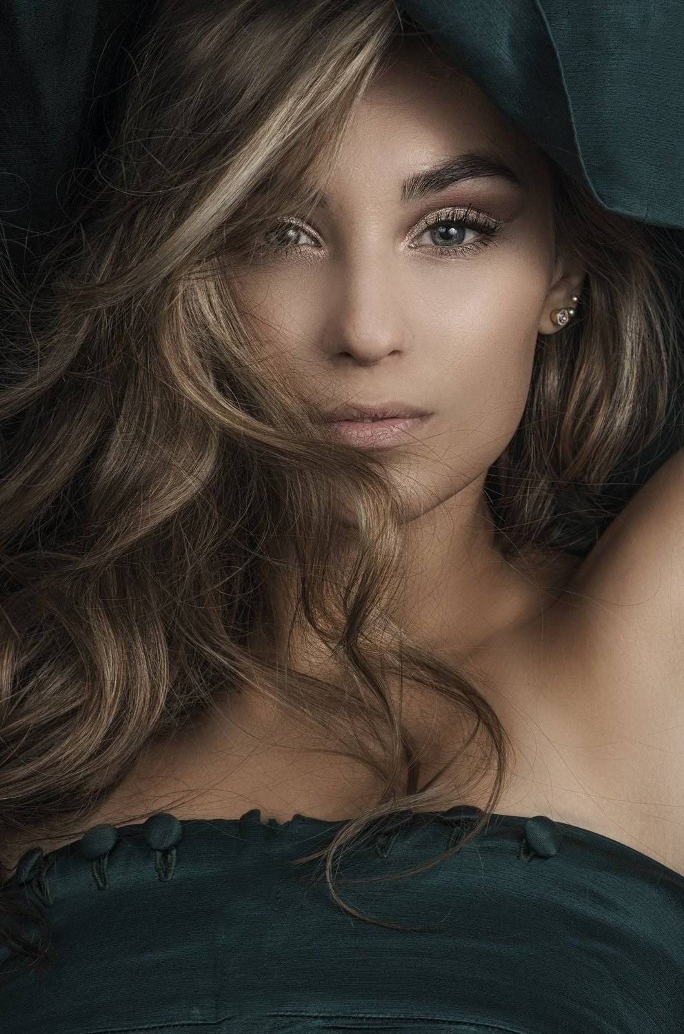 fine art , постановочная фотография ,жанровый портрет, губы , portrait, Natalia Kholodova