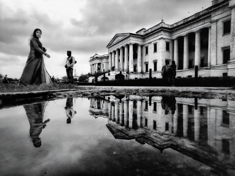 #street #reflection The royal reflection фото превью