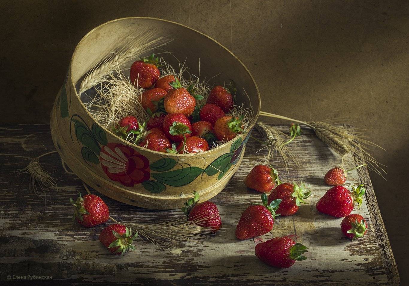 натюрморт,клубника, Елена Рубинская