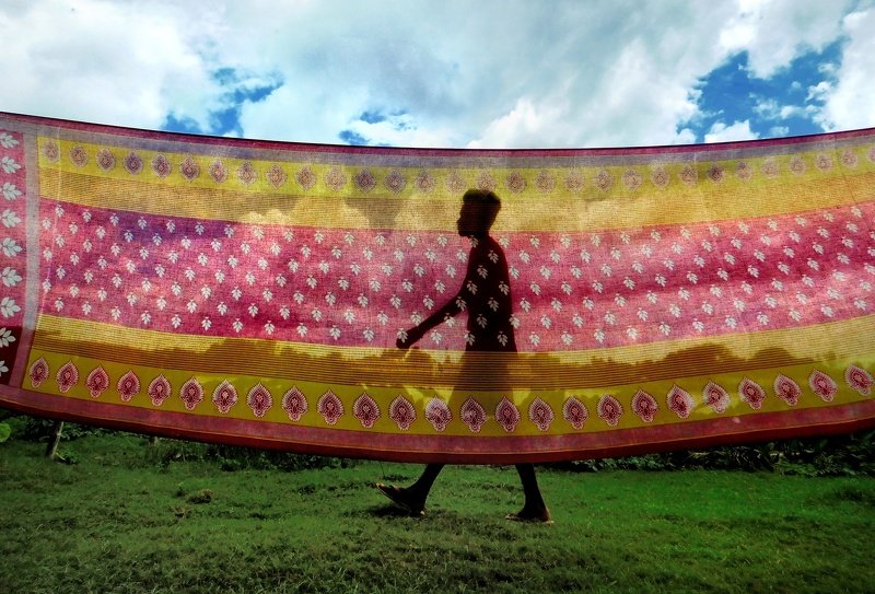 The colour and silhouette фото превью