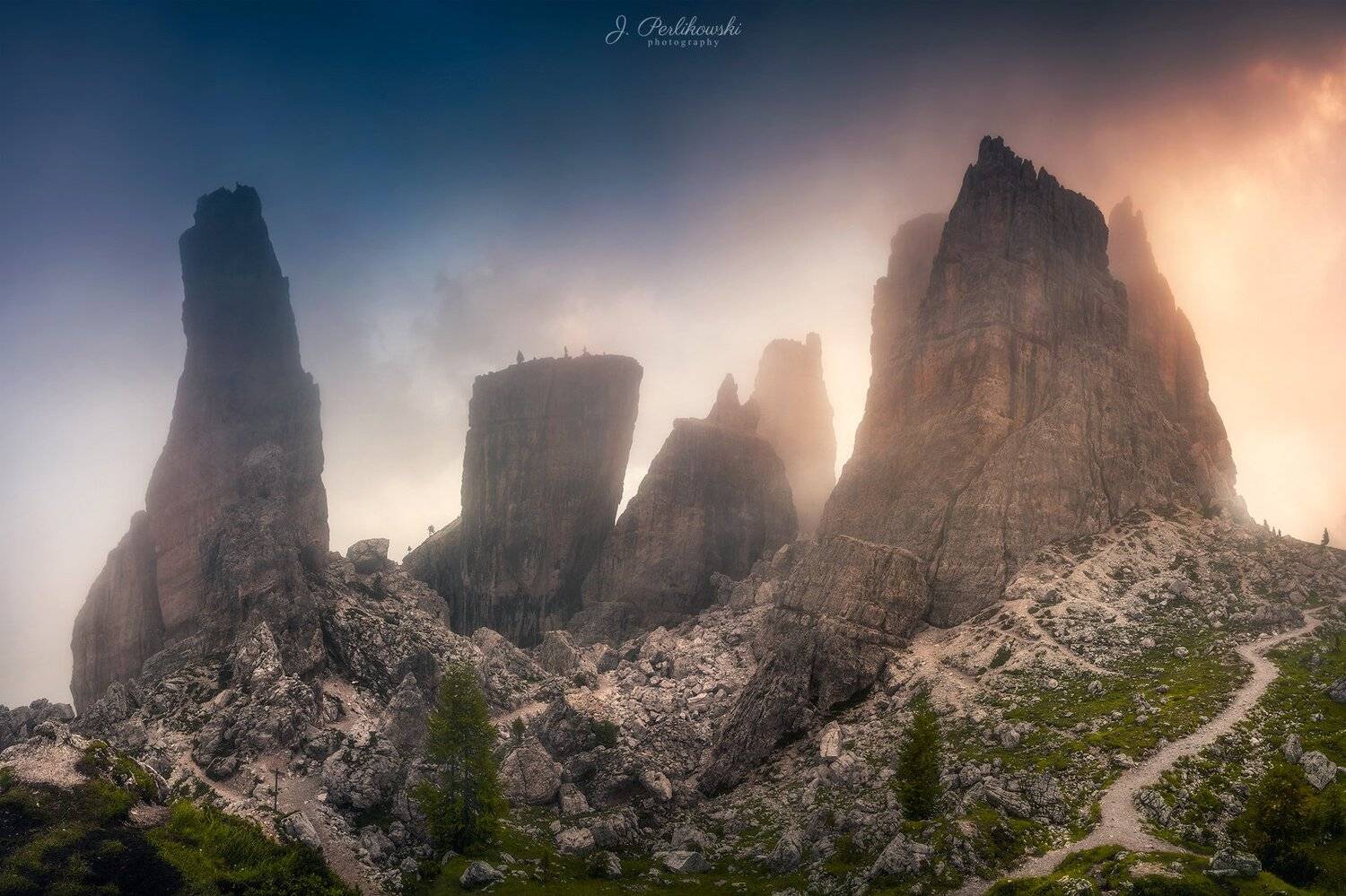 mist, mountains,alps,europe,sunset,colours, contrast, travel, hike, Jakub Perlikowski