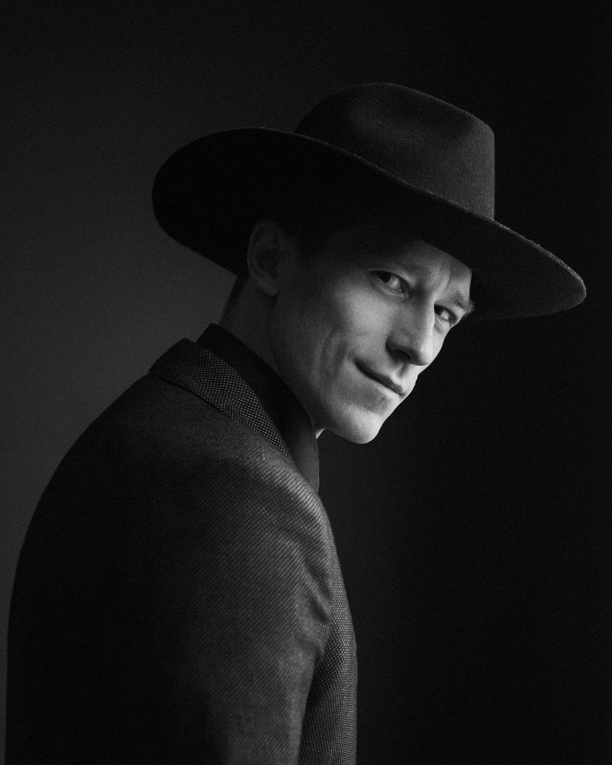 , Александр Емельянов