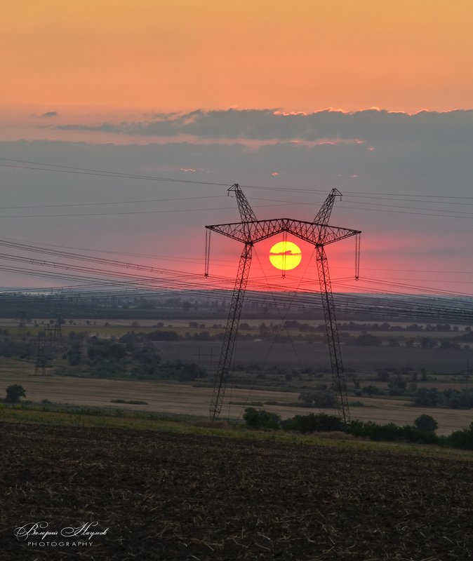 вечер, лето, закат, лэп Энергия заката фото превью