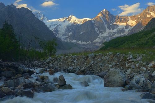 Рассвет в горах