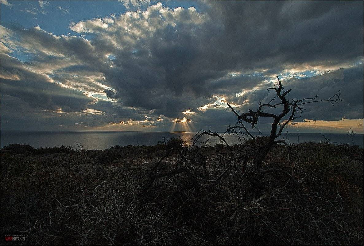 , Виктор Перякин