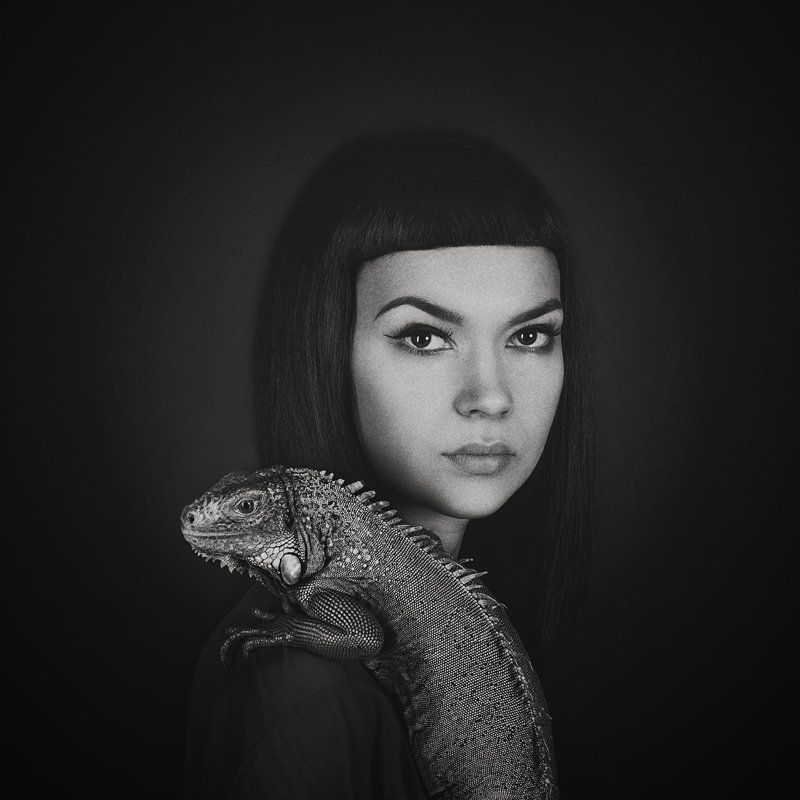 portrait, , , iguana, , , игуана хозяйка и ее любимец фото превью