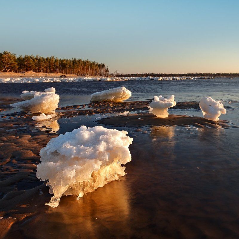 айсберги Рижского залива фото превью