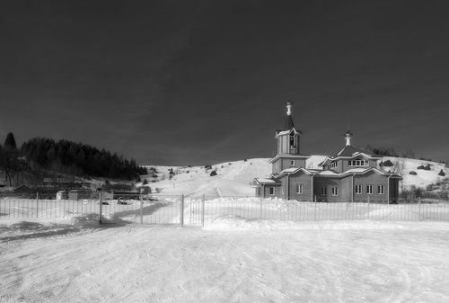 Деревянная церковь