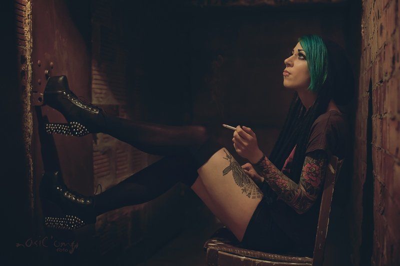 Another side of a drama фото превью