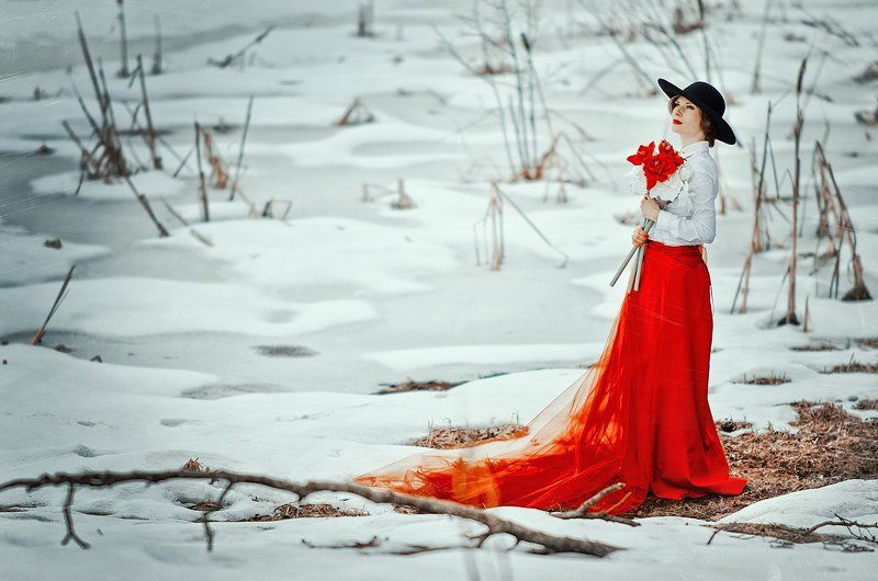 девушка, зима, цеты, лёд Цветы для весны фото превью