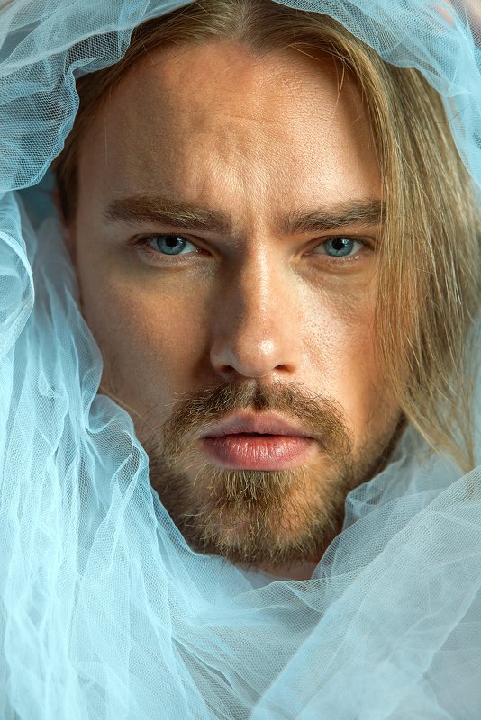 портрет Игорь фото превью