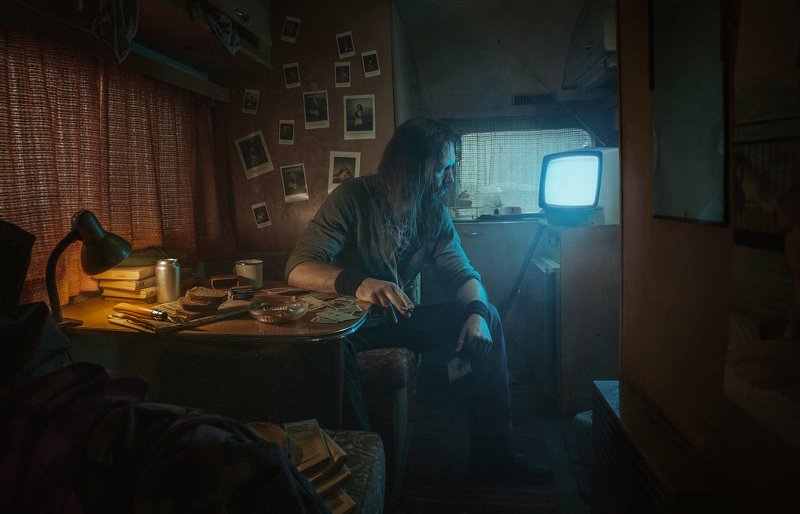 man,lonely,solitude,dark,portrait,cinematic,trailer,lonely,teal,orange, The trailer фото превью