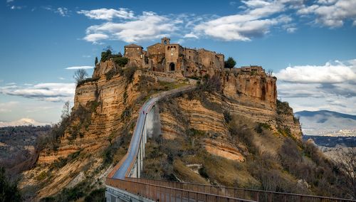 почти вавилонская