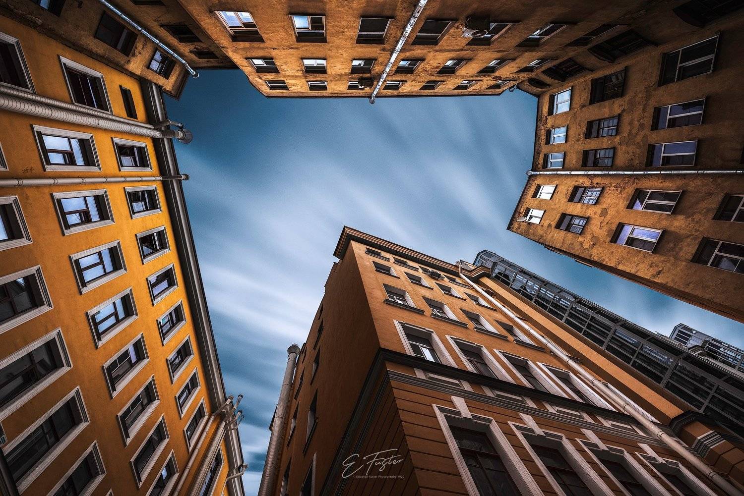 yard, roof, architecture, city, russia, Saint Petersburg, orange, yellow, brick, windows, Eduardo Fuster Salamero