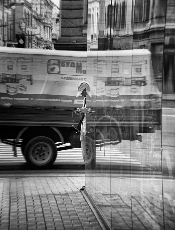 город,улица,дорога,люди,жанр По городу ... фото превью