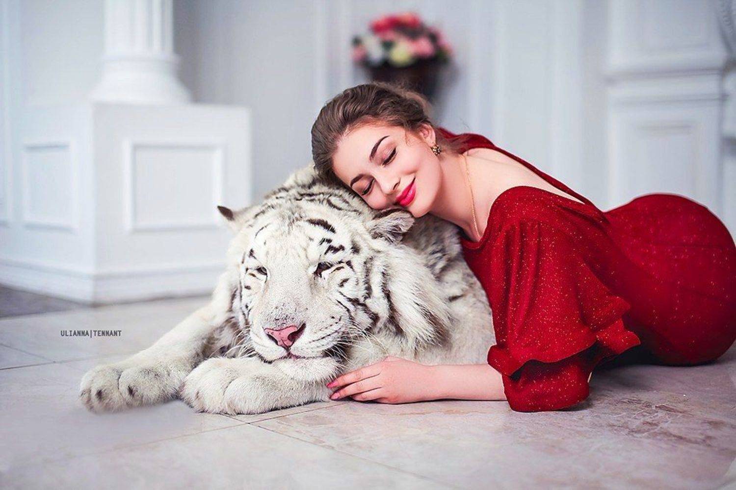 , Теннант Юлианна