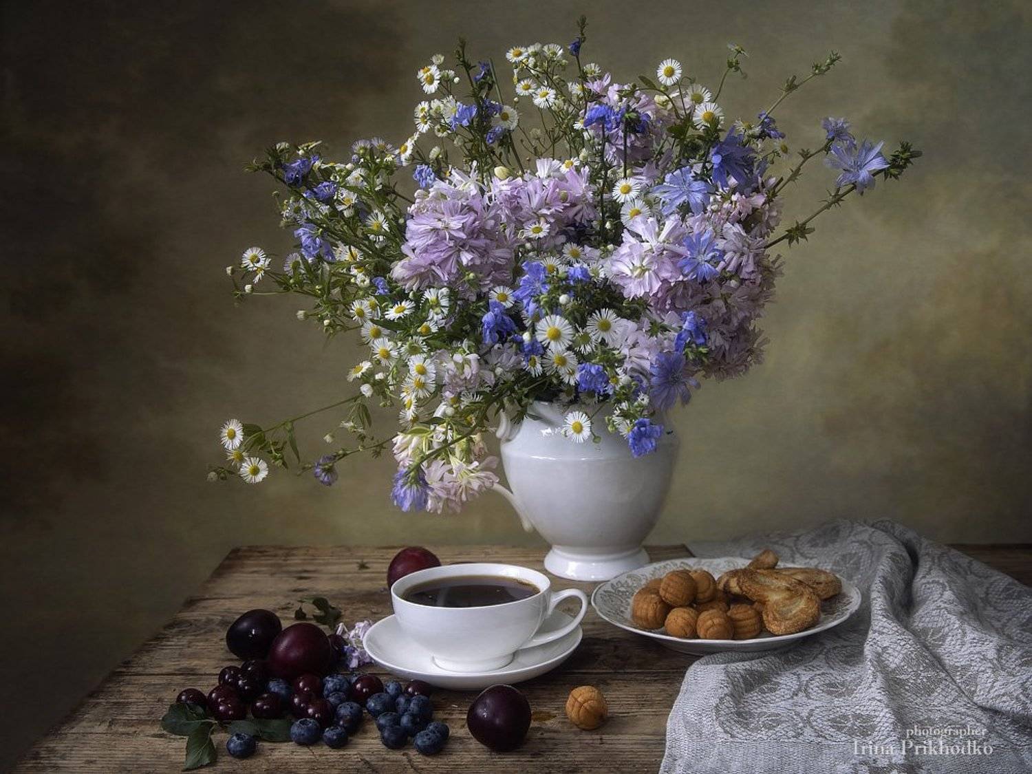 натюрморт, лето, настроение, завтрак, деревенский, букет, полевые цветы, фрукты, печенье, чай, Ирина Приходько