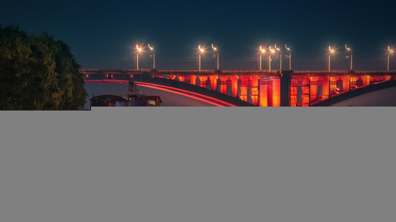 пейзаж, город, красноярск, енисей, сибирь, мост, коммунальный, свет, подсветка, красный, отражения, вода, корабль, пристань, набережная, ночь Красным по синему фото превью