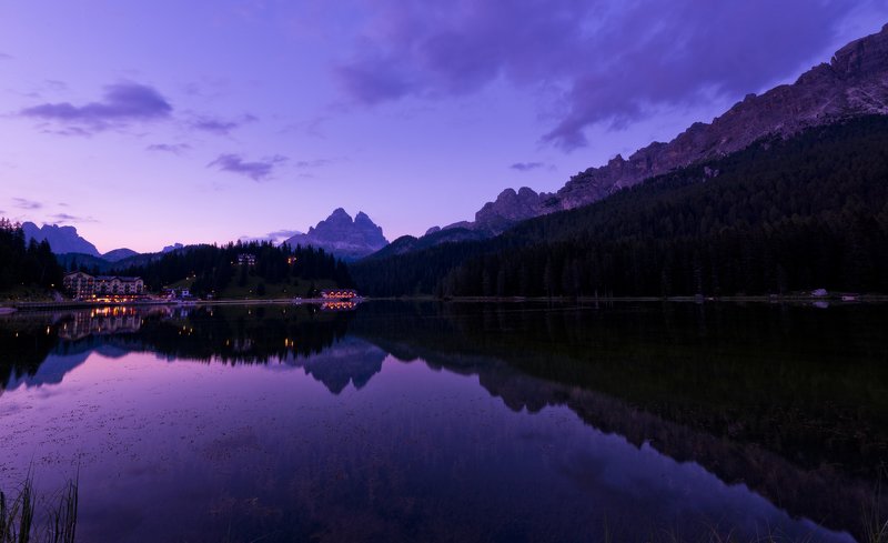 landscape lake Misurina Dolomites blue hour water sky colors mountains transparency seaweeds Blue hour at lake of Misurina фото превью
